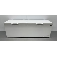Chest freezer with double opening lid 755 liters 230V HCB