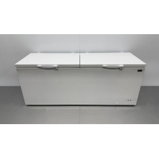 Chest freezer with double opening lid 670 liters 230V HCB