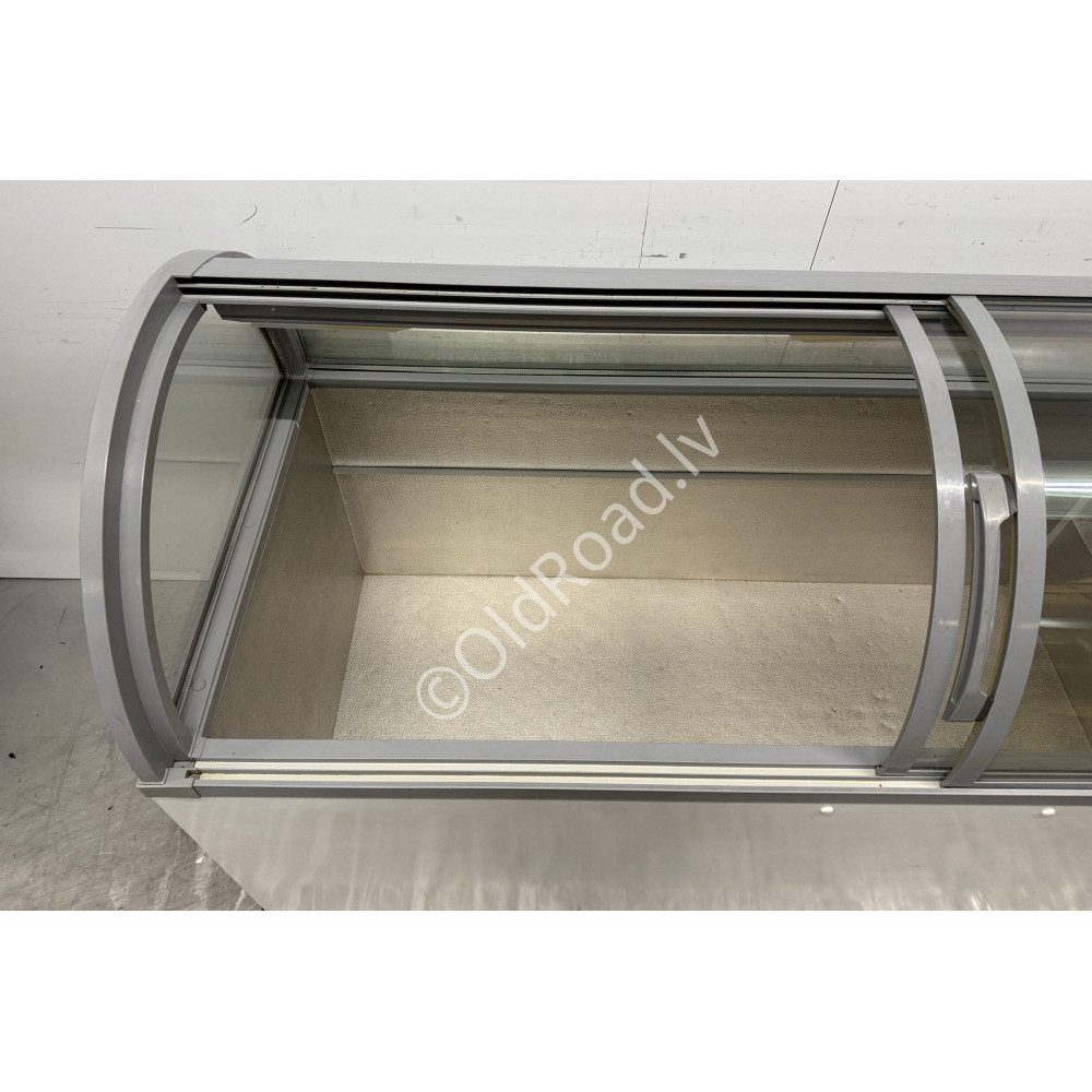 AHT Mobile Freezer with glass dome 710 litres 230V