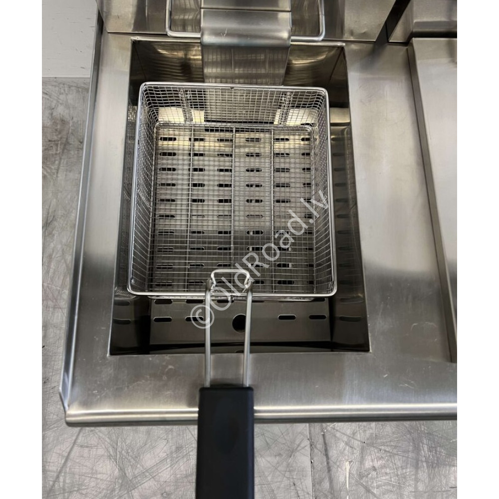 Stainless steel double fryer, 2 x 8.5 liters