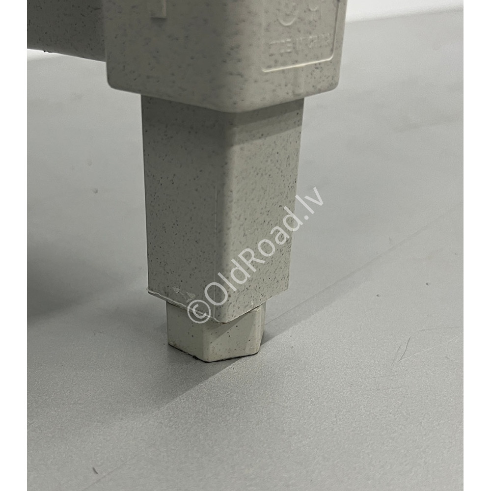 HCB storage shelves, refrigeration shelves, freezer shelves, 106 x 53 x 180 cm